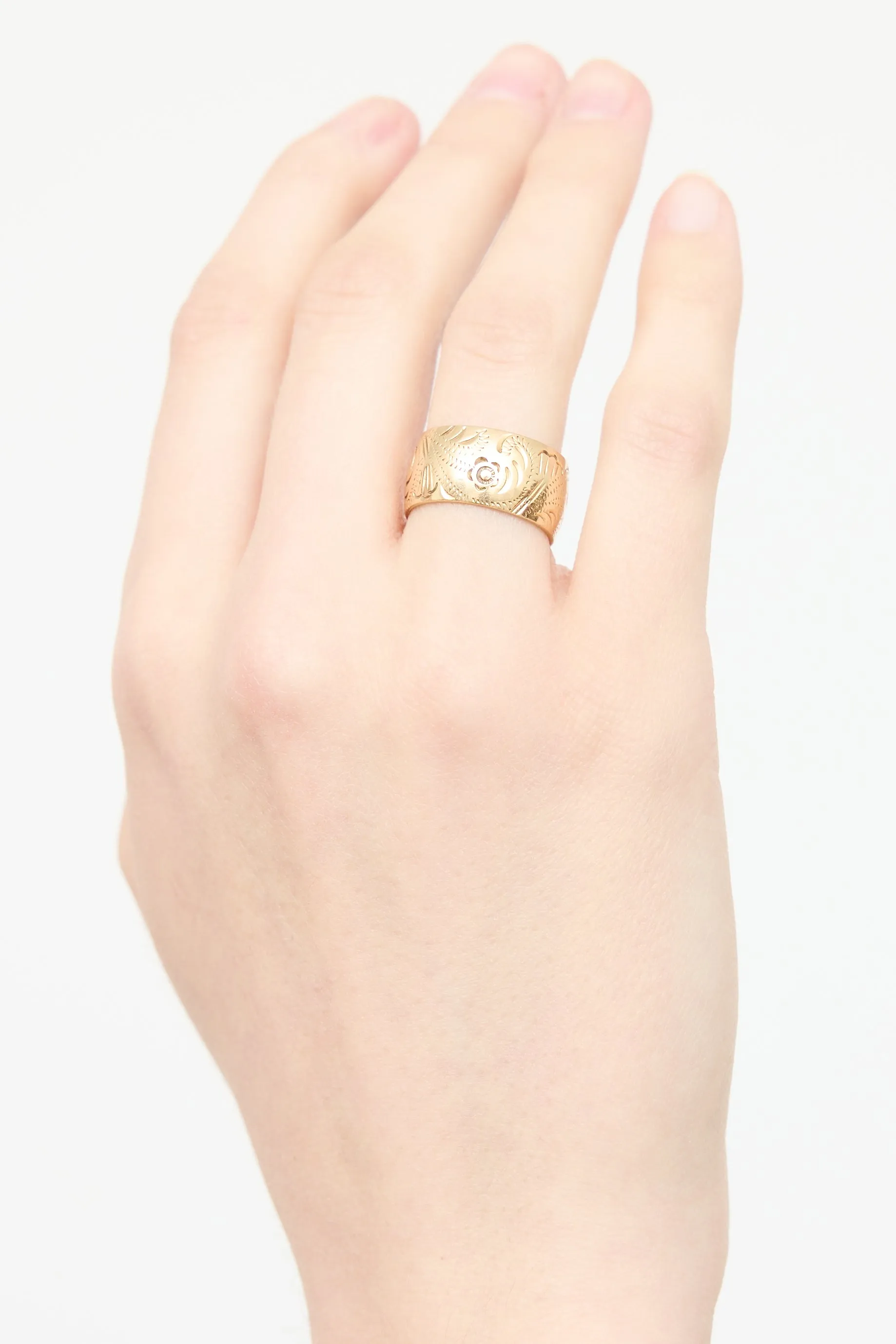 14K Yellow Gold Floral Engraved Ring