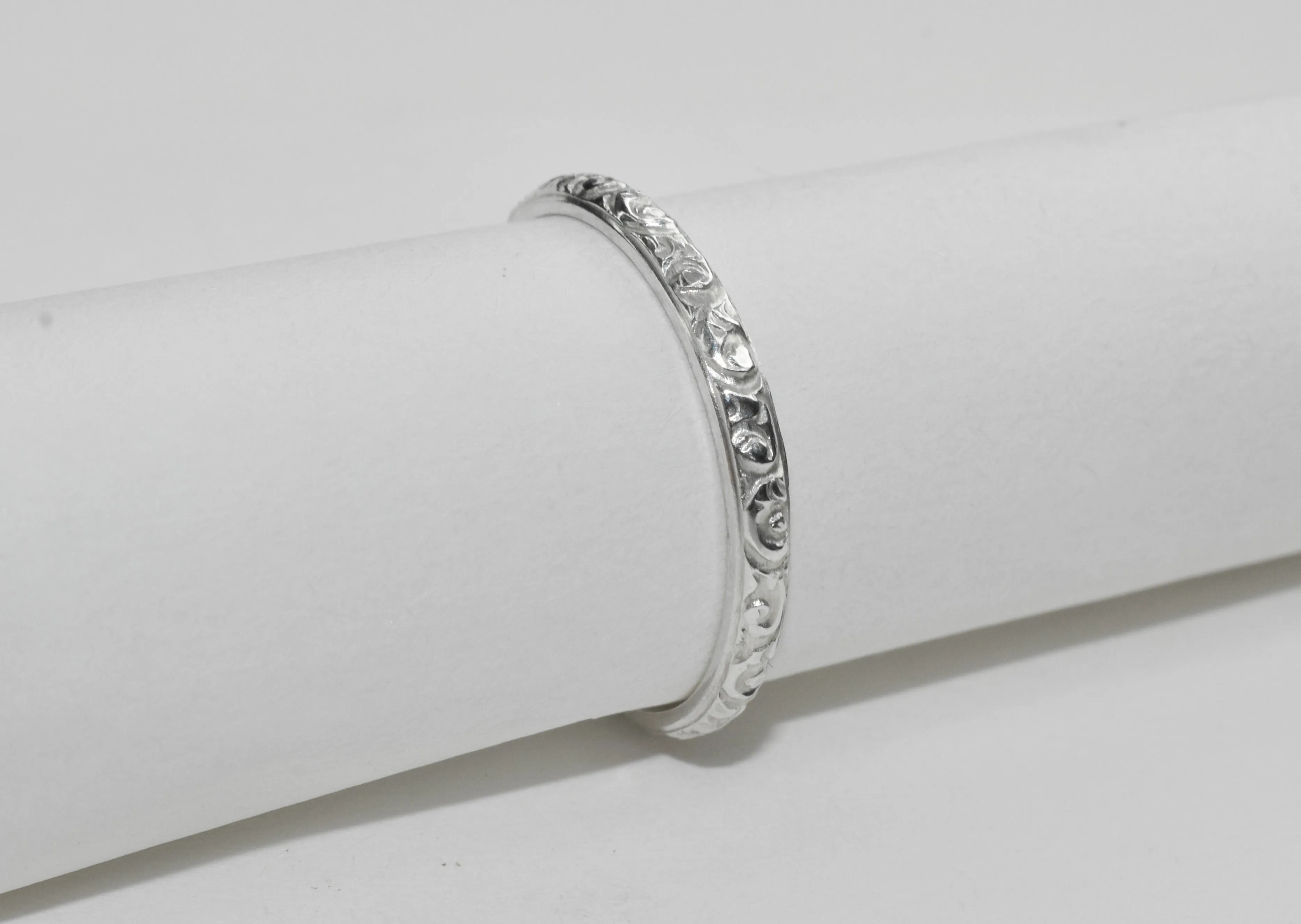 Le Floral | Simple Sterling Silver Floral Stacker Band
