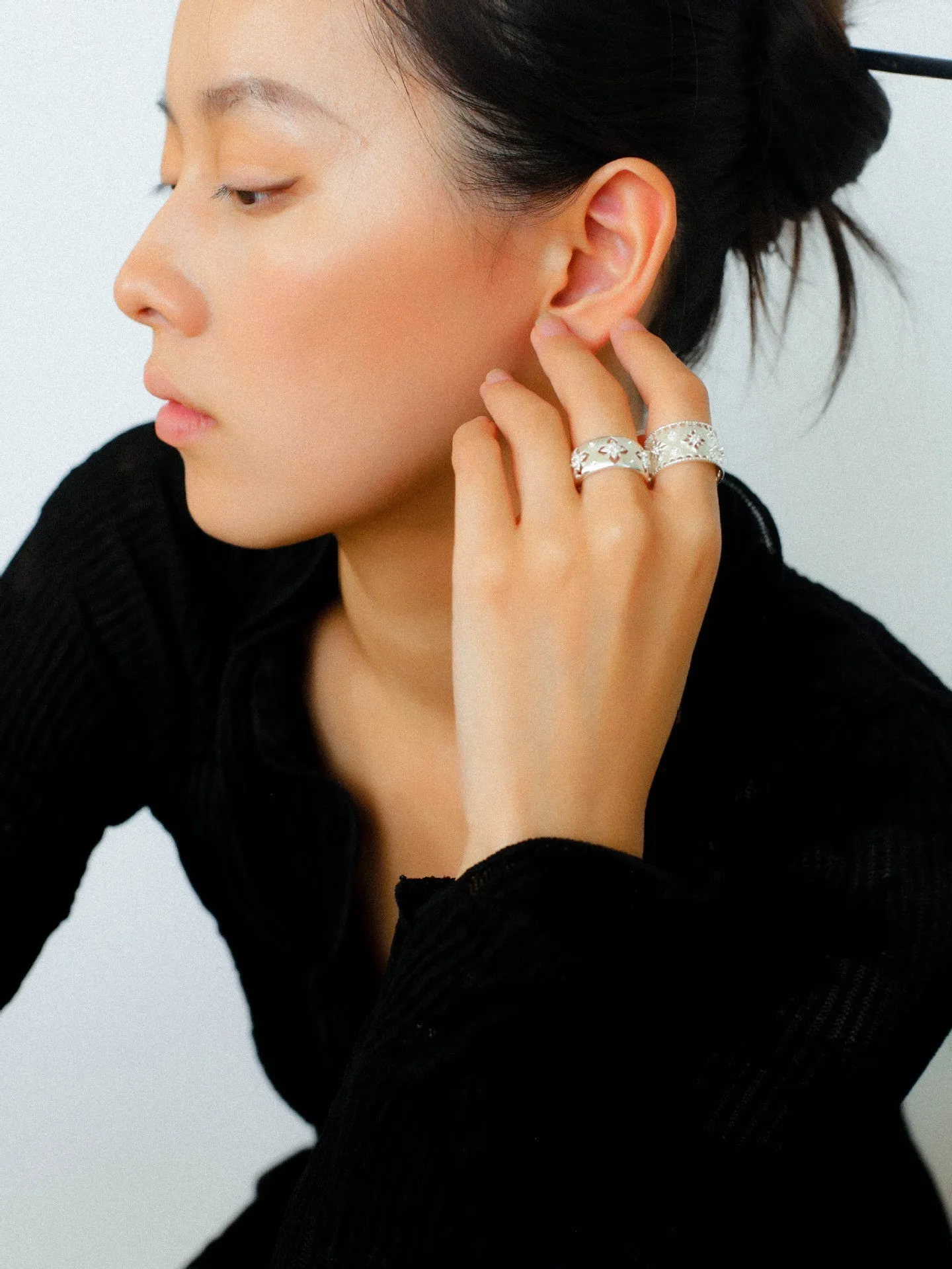 Vintage Hollow Flower Ring