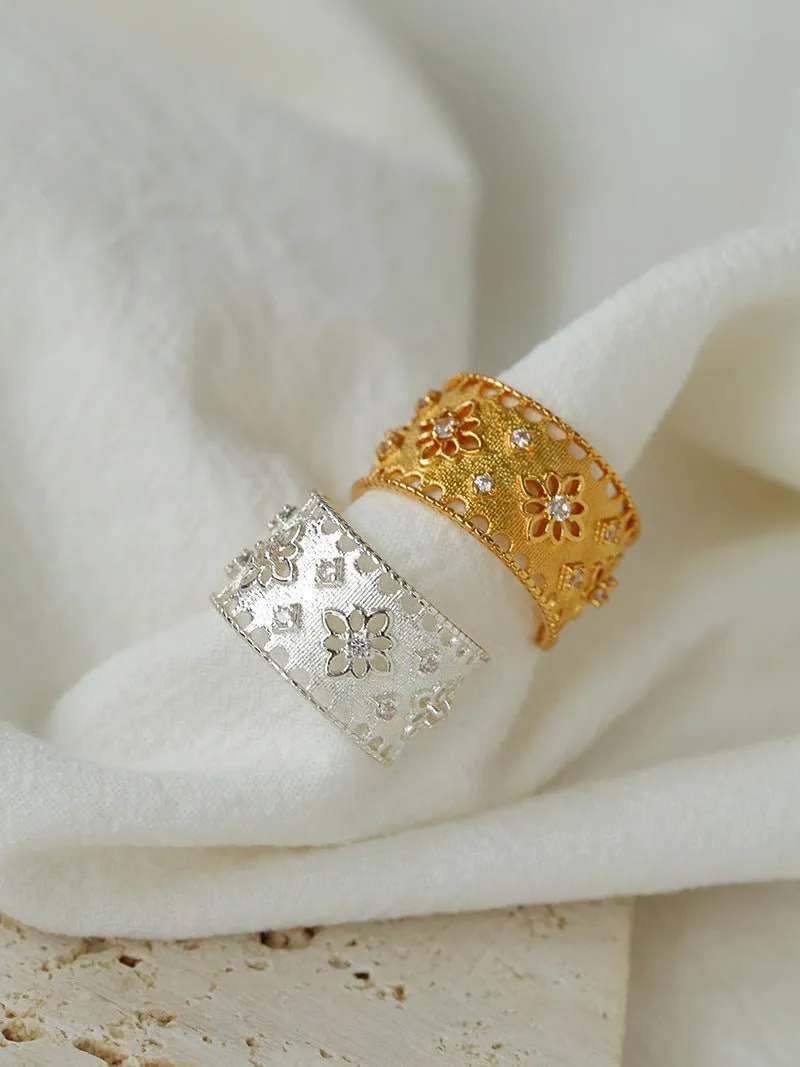 Vintage Hollow Flower Ring