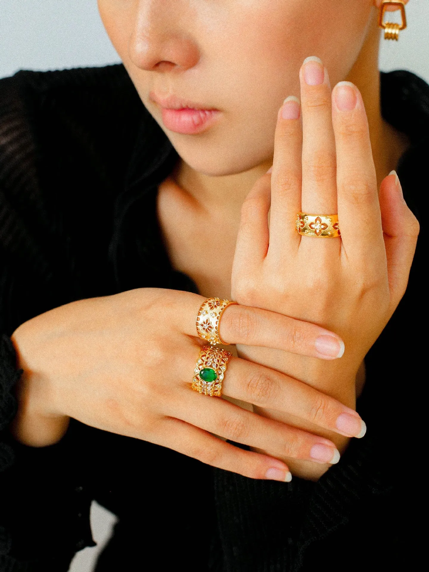 Vintage Hollow Flower Ring