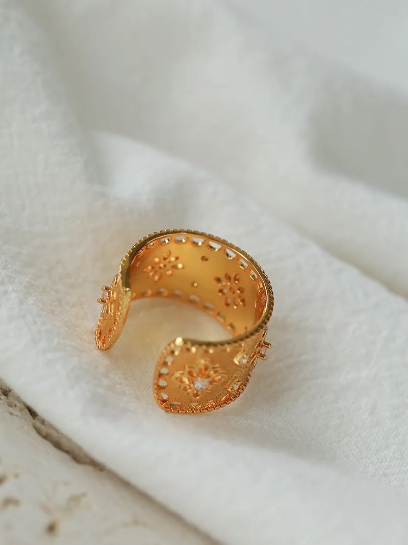 Vintage Hollow Flower Ring